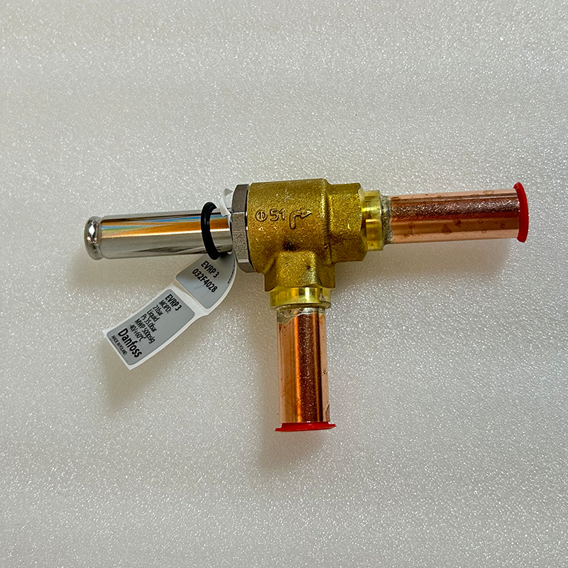 Carrier Cooling Solenoid Valve XM12FB009 — Compatible with 30HXC Chillers — Central Air Conditioning Valve Repair Part