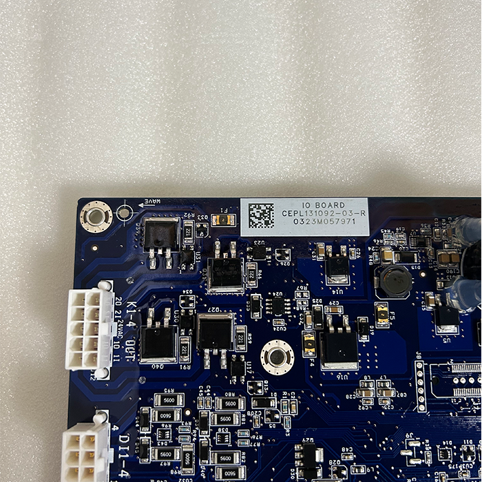 Carrier CEPL131092-03-R Control Module / IOB Mainboard — Refrigeration and Heat Exchange Equipment Spare Part