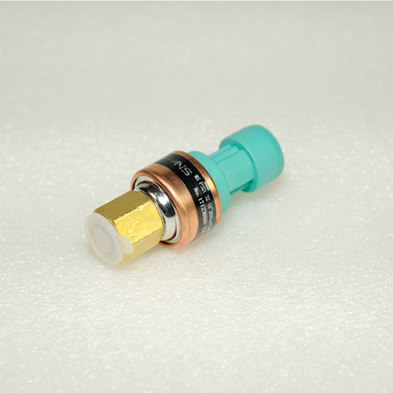 Carrier Low-Pressure Sensor / Suction Pressure Transmitter 00PPY000030700 — Suitable for 30RB/RQ Chiller Units