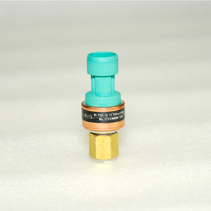 Carrier Low-Pressure Sensor / Suction Pressure Transmitter 00PPY000030700 — Suitable for 30RB/RQ Chiller Units