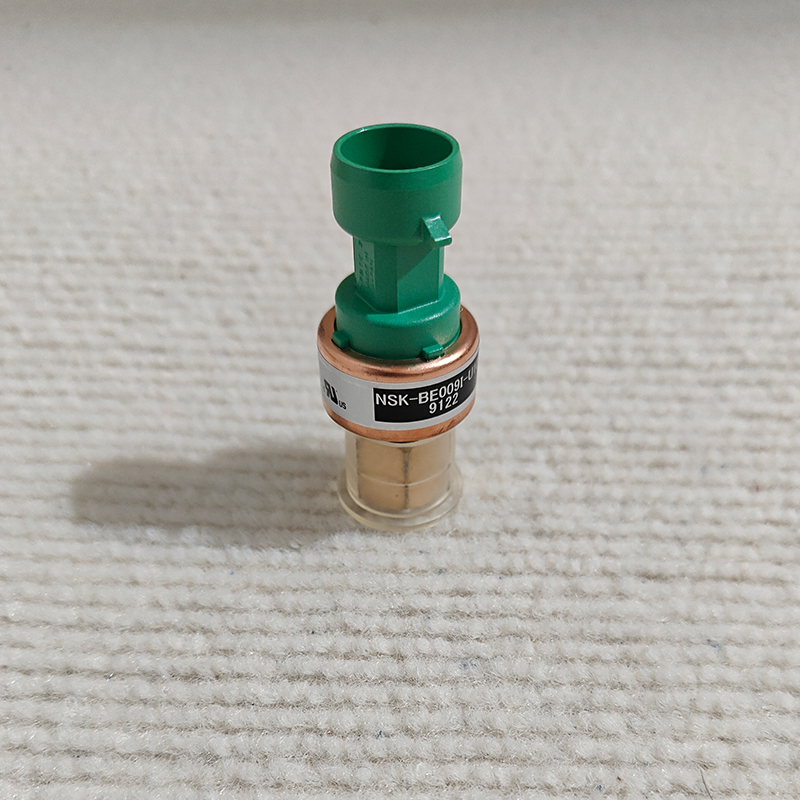 Pressure Sensor (Carrier Part No. 00PPG000012100) — Compatible with 30XA Series Chillers | Refrigeration Compressor Spare Part