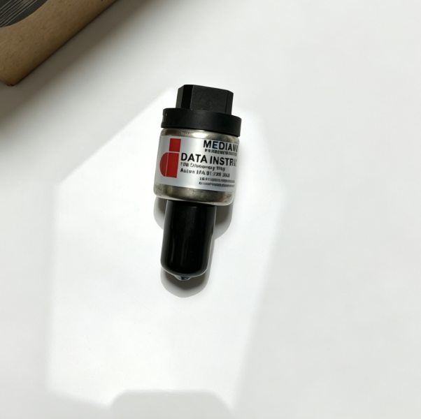 Trane TDR00272 Stainless Steel Pressure Sensor — High-Precision Oil/Refrigerant Pressure Transmitter for Screw & Centrifugal Chillers