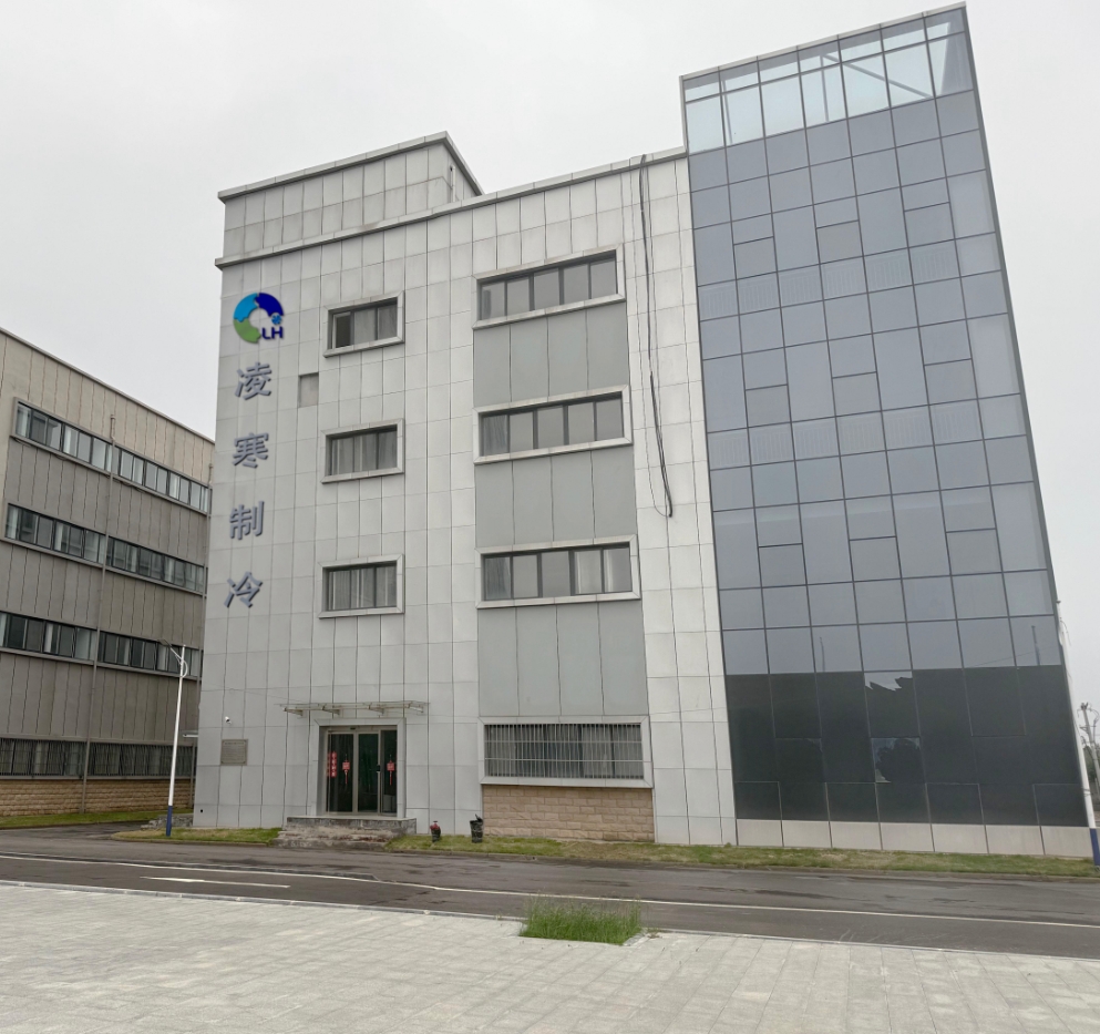 Industrial Compressor Parts: Carrier Oil Pump 30HX410332 — HVAC Lubricant