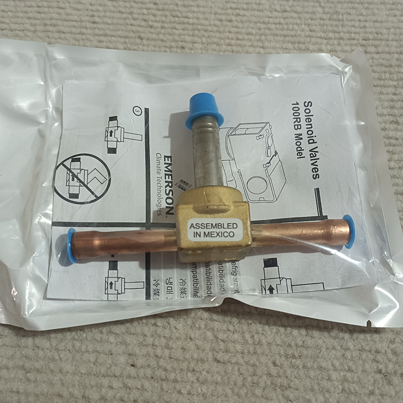 Refrigeration Equipment Components: Trane VAL09074 Oil Return Solenoid Valve — 2-Way, High-Pressure Type Electronic Expansion Valve