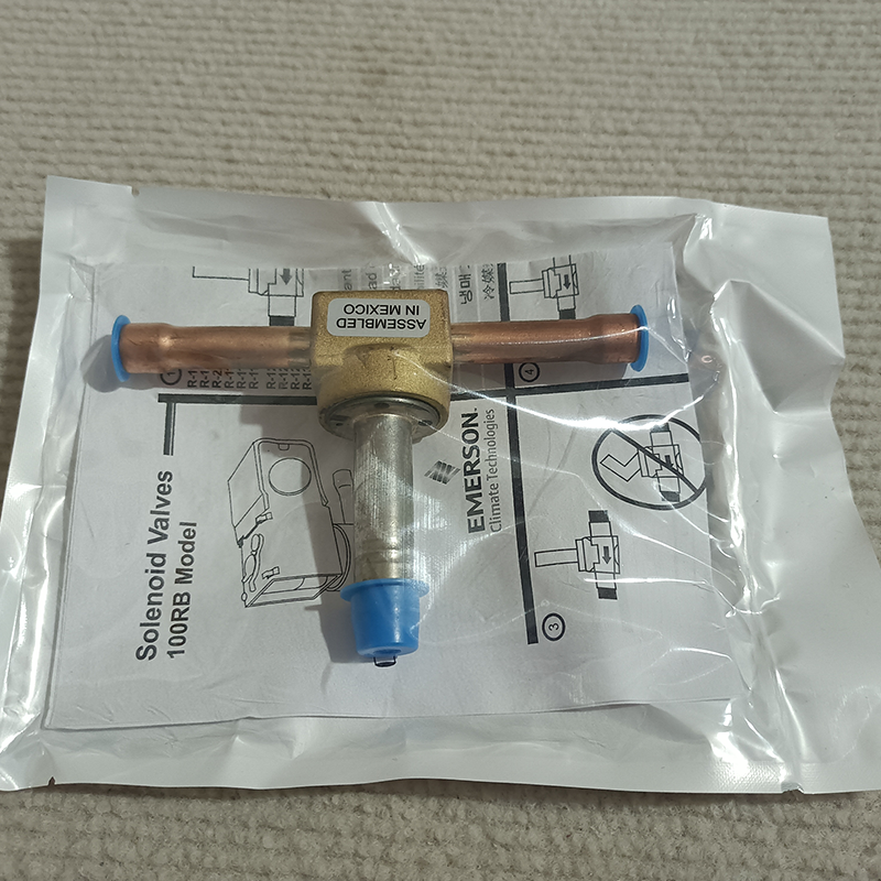 Refrigeration Equipment Components: Trane VAL09074 Oil Return Solenoid Valve — 2-Way, High-Pressure Type Electronic Expansion Valve