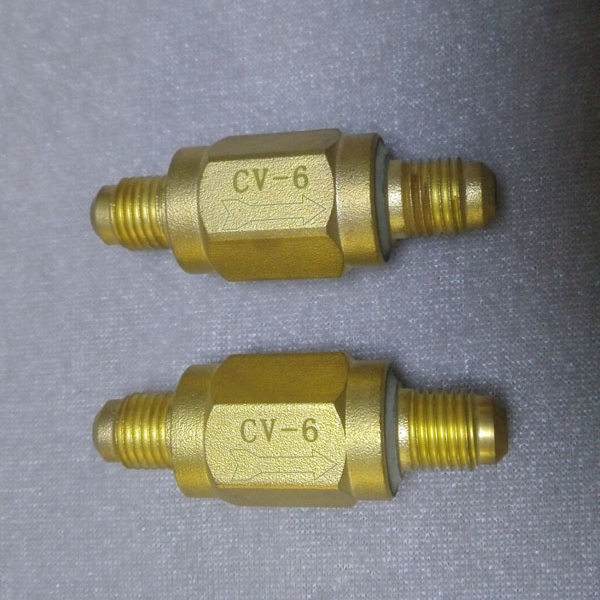 York 1/4″ Flare Check Valve 022-03902-000 — One-Way Valve for Screw Chillers (HVAC Accessory)