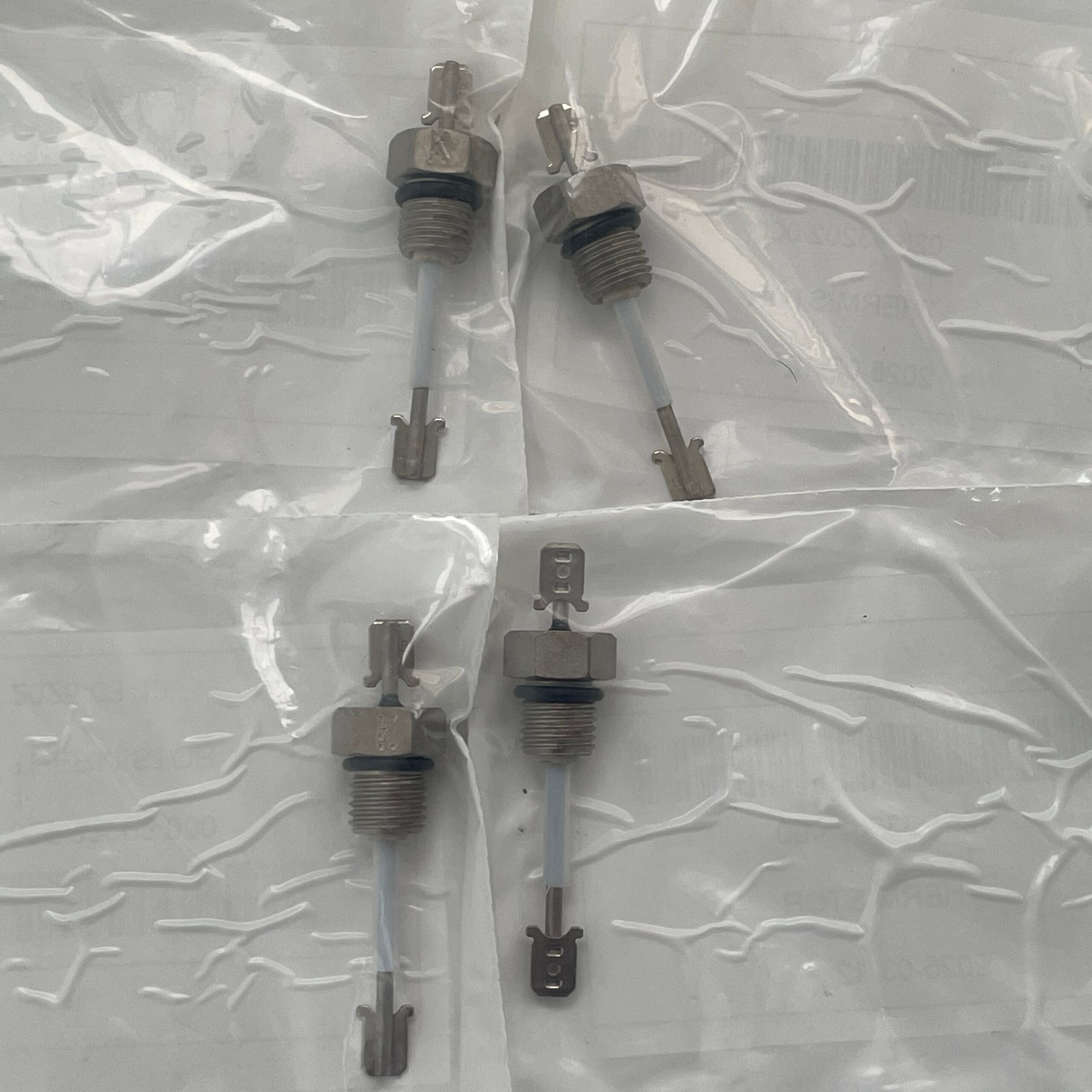 Brand New Factory-Price Yk 025-33202-000 Temperature Sensor / NTC Thermistor Probe – Central Air Conditioning & Refrigeration Equipment Part