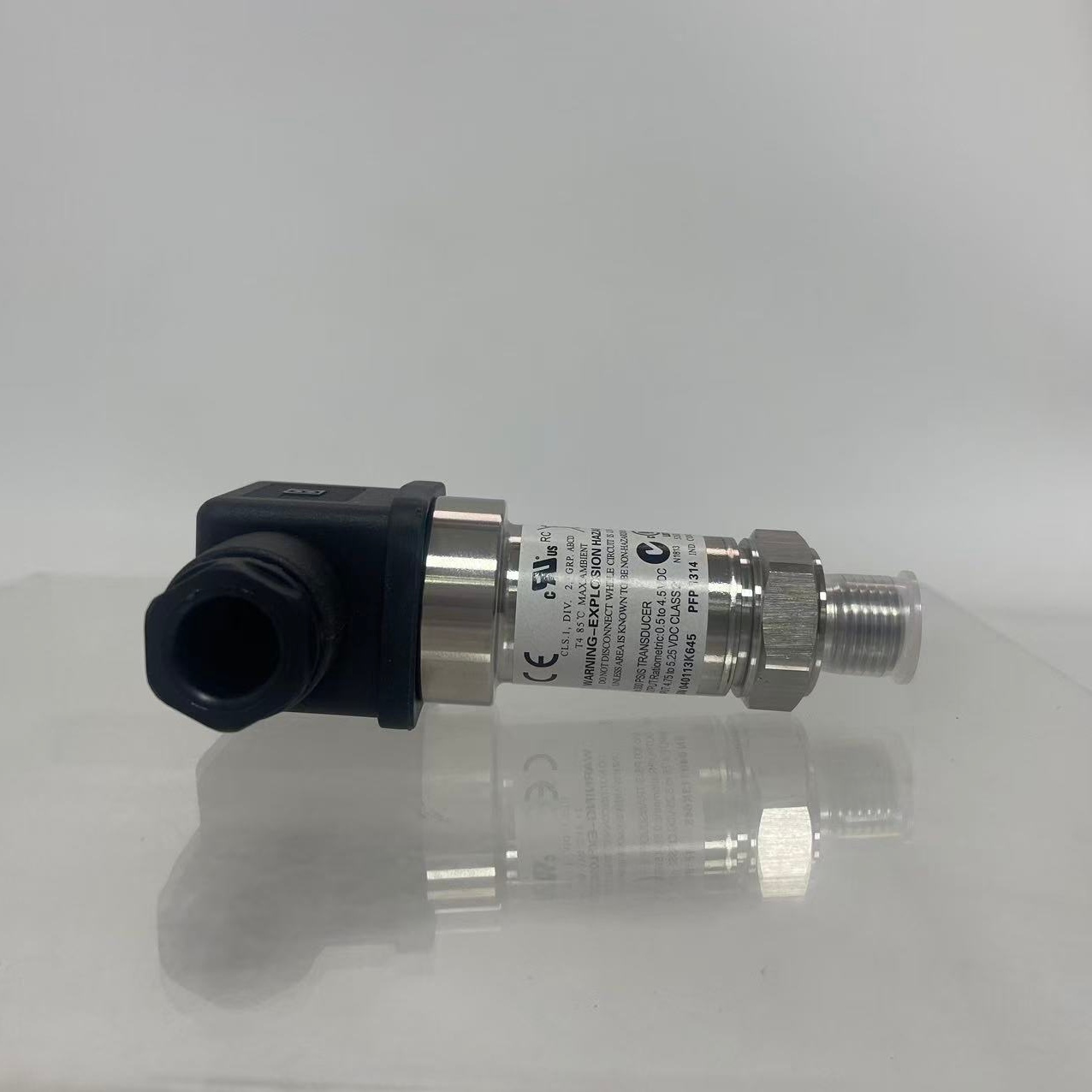 Yk 025-40088-000 Oil Pressure Sensor / Lubricating Oil Pressure Transmitter – Refrigeration Accessory for Large Water-Cooled Screw Chillers