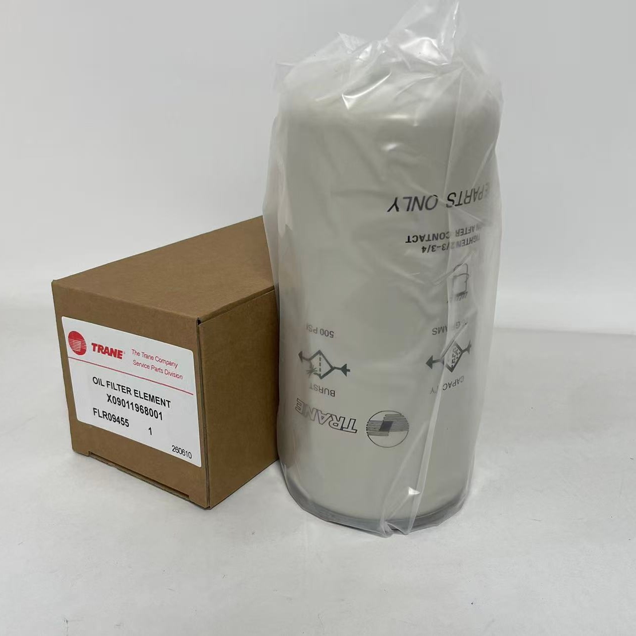 Brand new Trane FLR09455 / FLR01592 spin-on oil filter (fast shipping) – spare part for central air conditioning and refrigeration equipment.