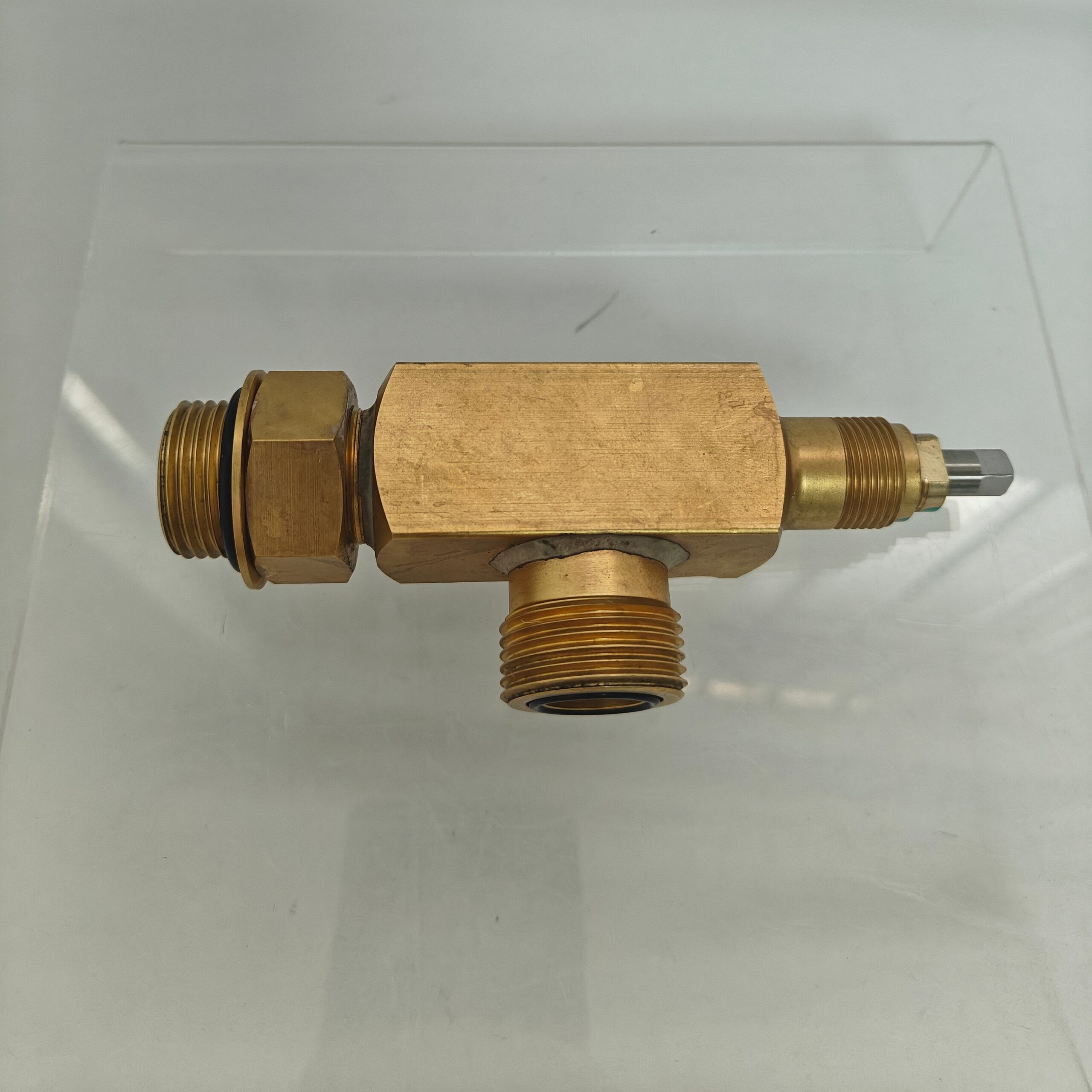 Brand New Yk 022-10047-000 Manual Refrigerant Isolation Ball Valve / Shut-off Valve for HVAC Maintenance