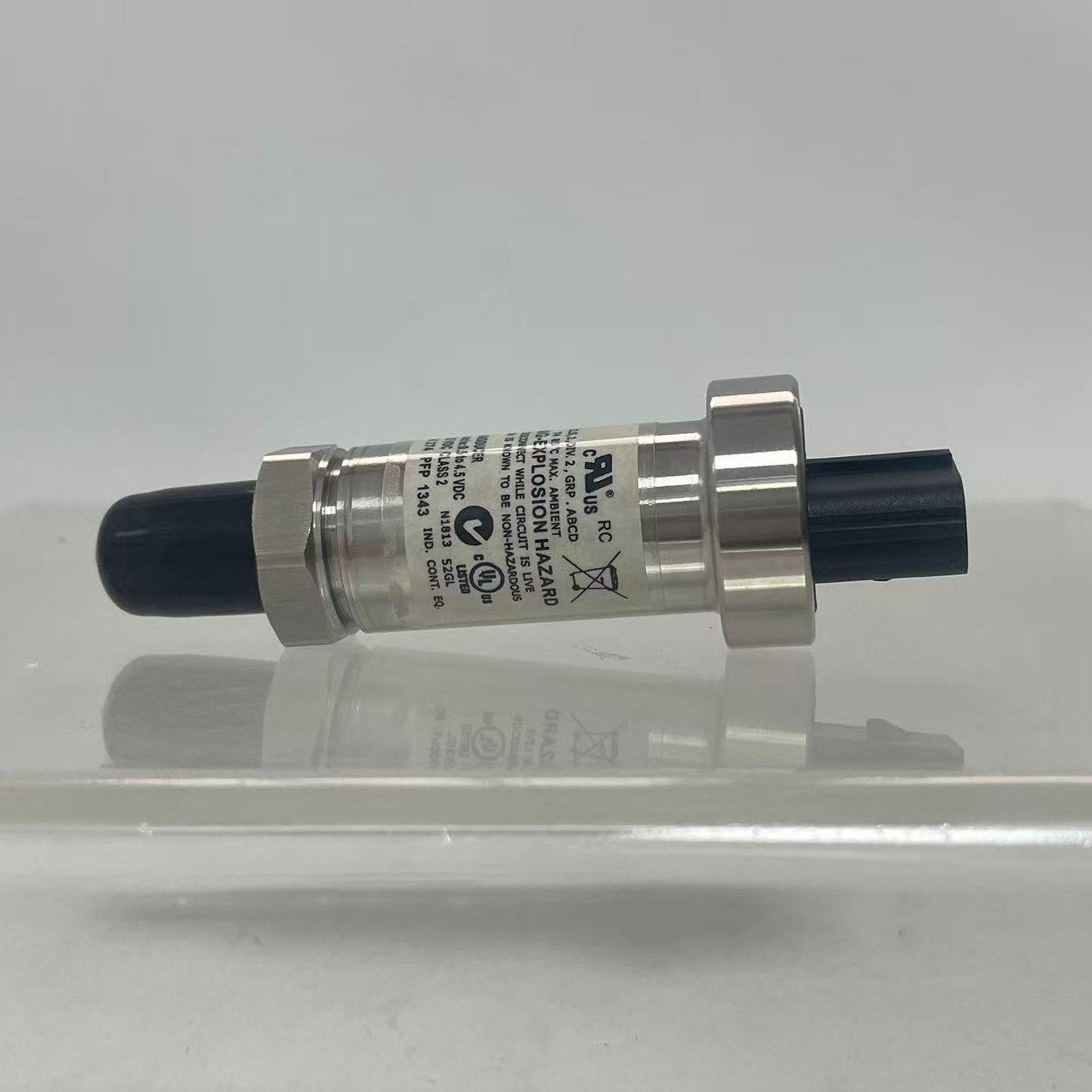 Wholesale In-Stock Yk 025-29583-001 Refrigerant Pressure Sensor / Evaporator Suction Low-Pressure Transmitter – HVAC/R Equipment Parts