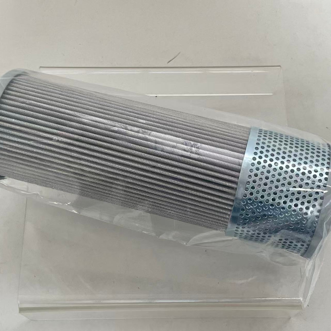 Wholesale Factory Price: McQuay M332115201 Internal Oil Filter (Compressor Filter Element Replacement) for Refrigeration Equipment