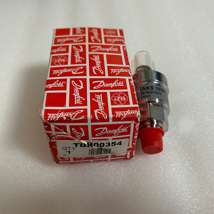 Trane TDR00354 Refrigerant Pressure Sensor / High-Pressure Transmitter – Compressor & Refrigeration Equipment Accessory